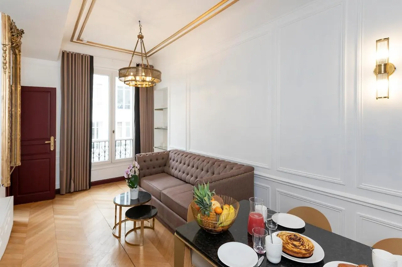 Champs Elysees - Lincoln Paris