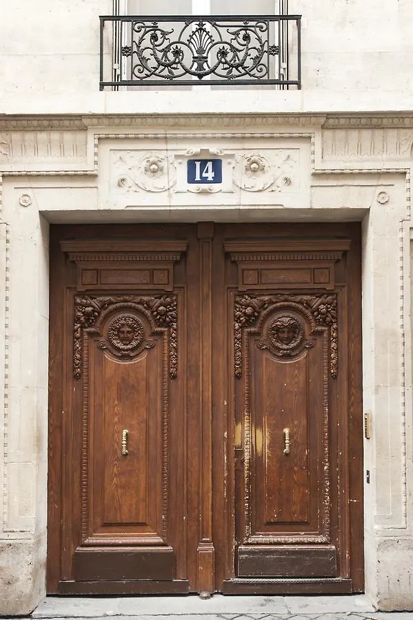 Champs Elysees - Lincoln Apartmán *