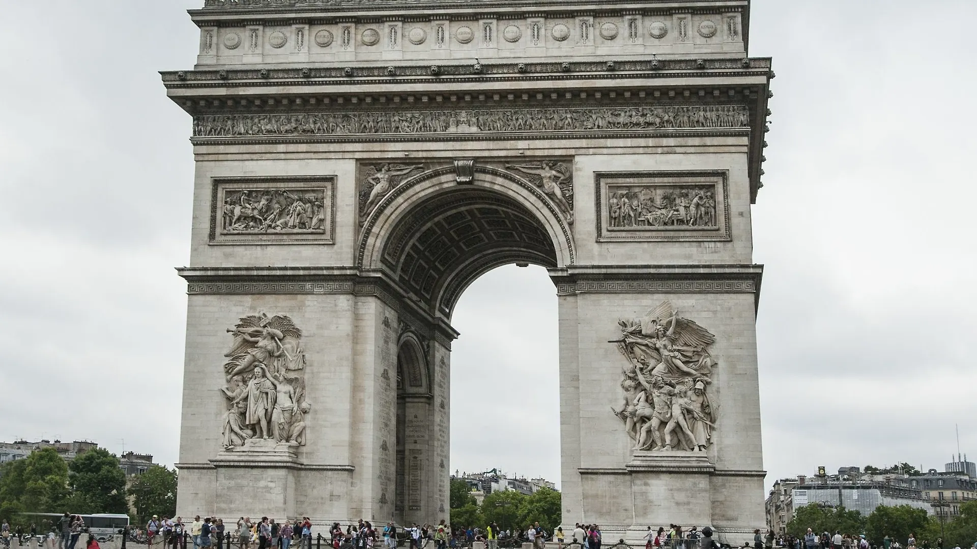 Champs Elysees - Lincoln Apartmán