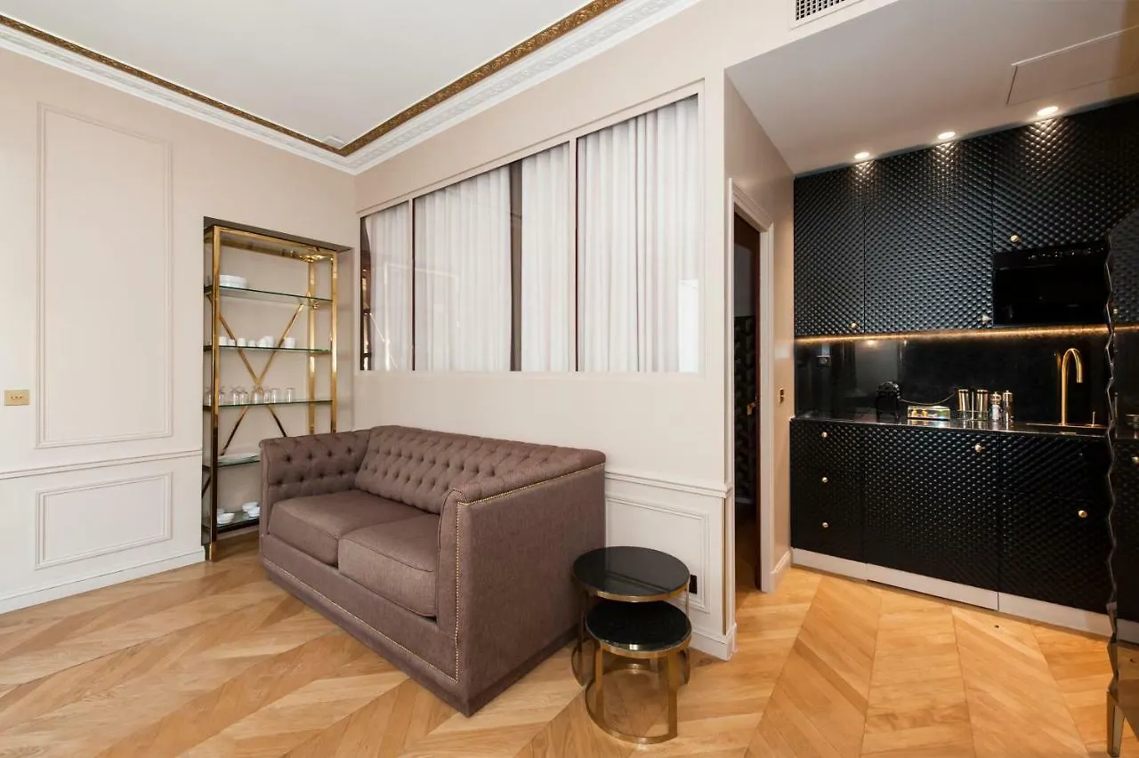 Champs Elysees - Lincoln Apartmán *