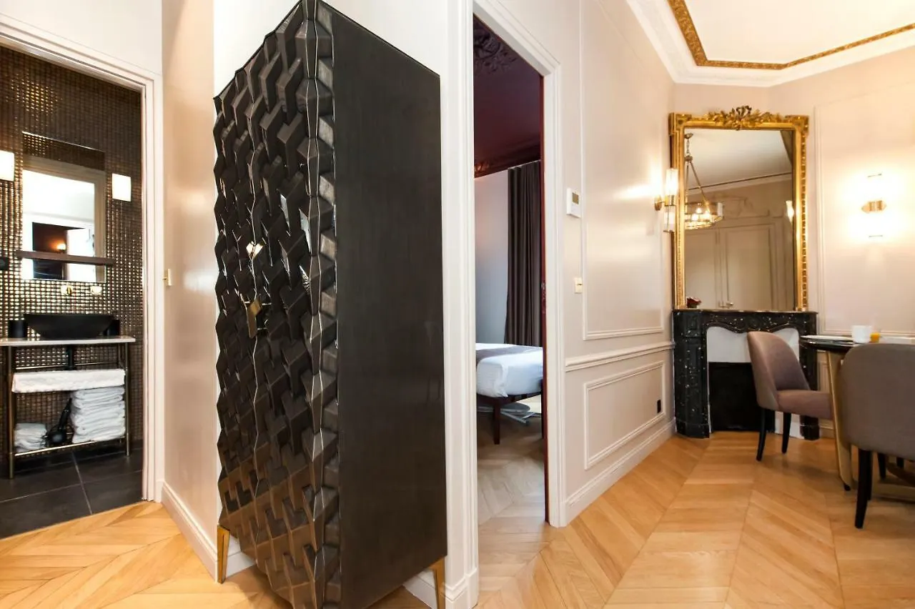 Champs Elysees - Lincoln Apartmán